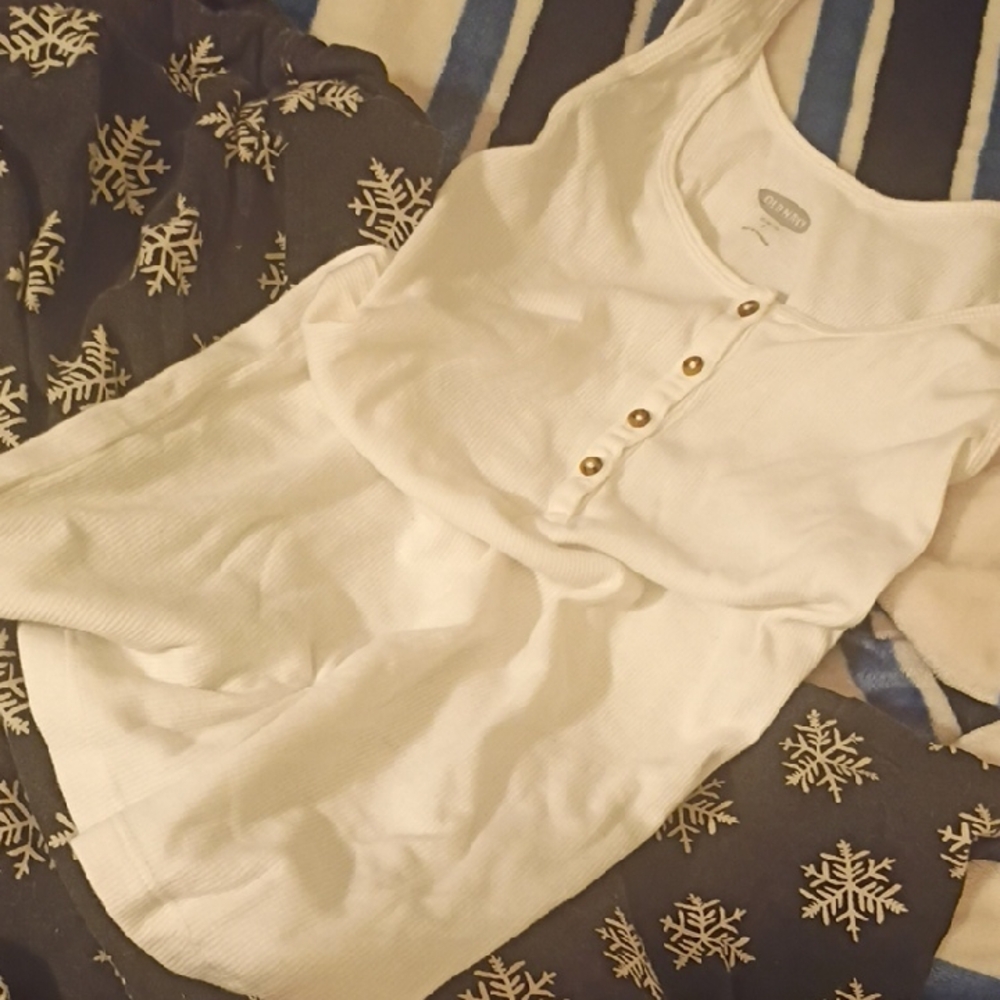 Both-Old Navy White Sleeveless Top with Button Accents